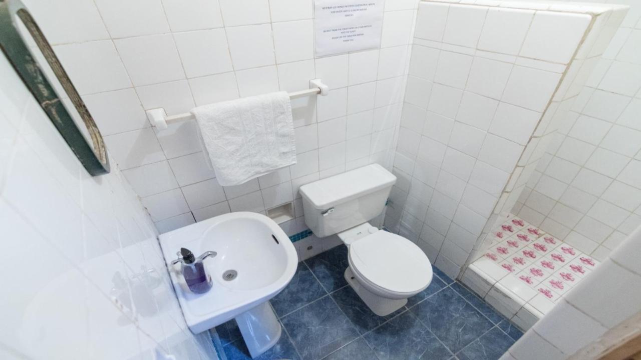 Beraja Family Hostel Lima Zewnętrze zdjęcie