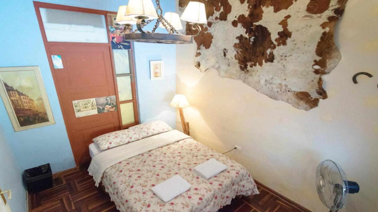 Beraja Family Hostel Lima Zewnętrze zdjęcie